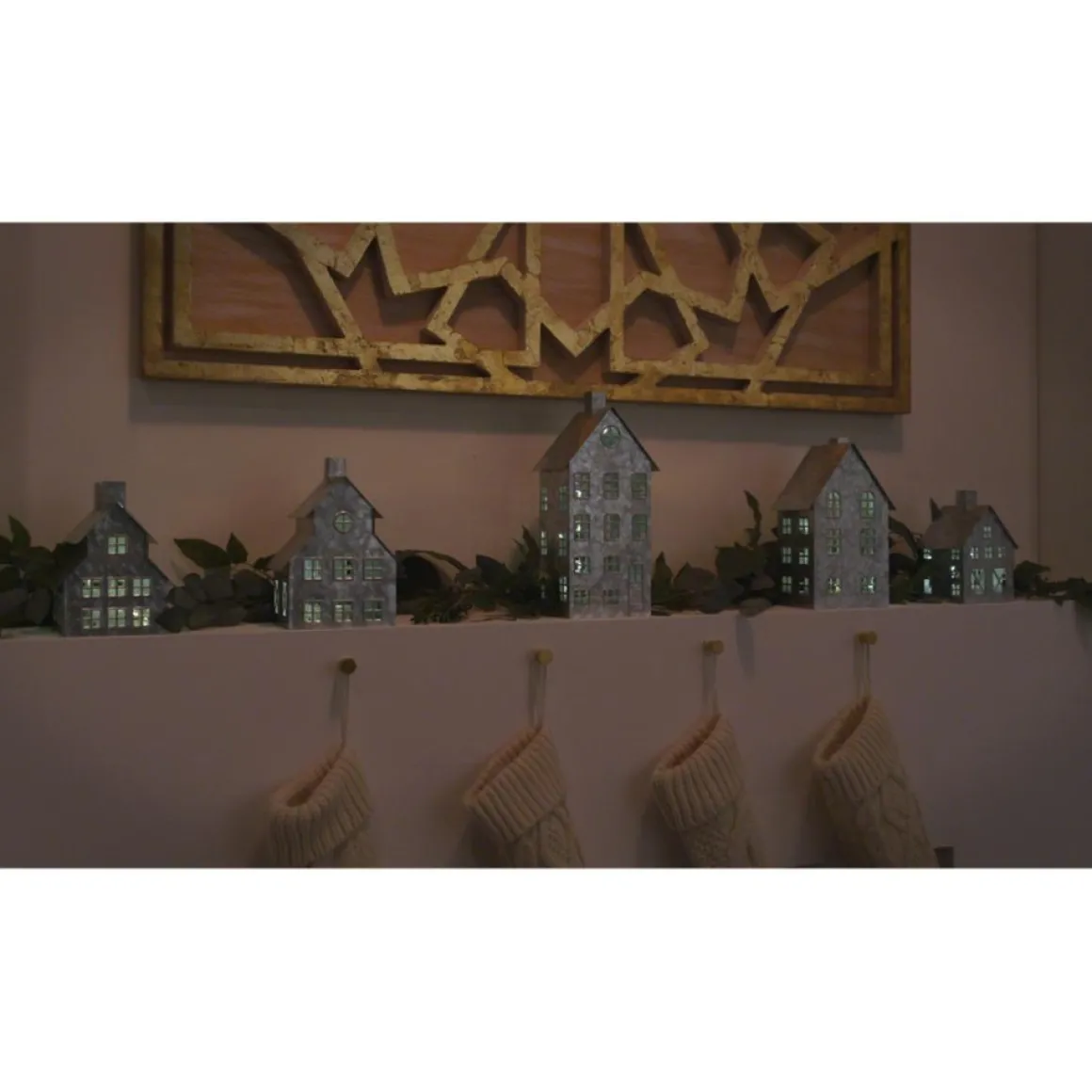 Emryn House 5Pc Farmhouse Village Set With String Lights